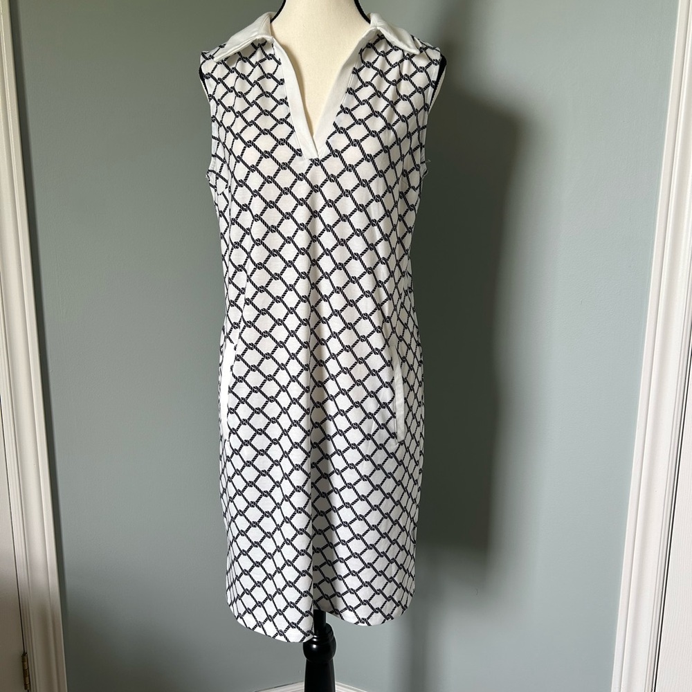 🔥🆕🔥Orly Navy and White Patterned Dress with Pockets